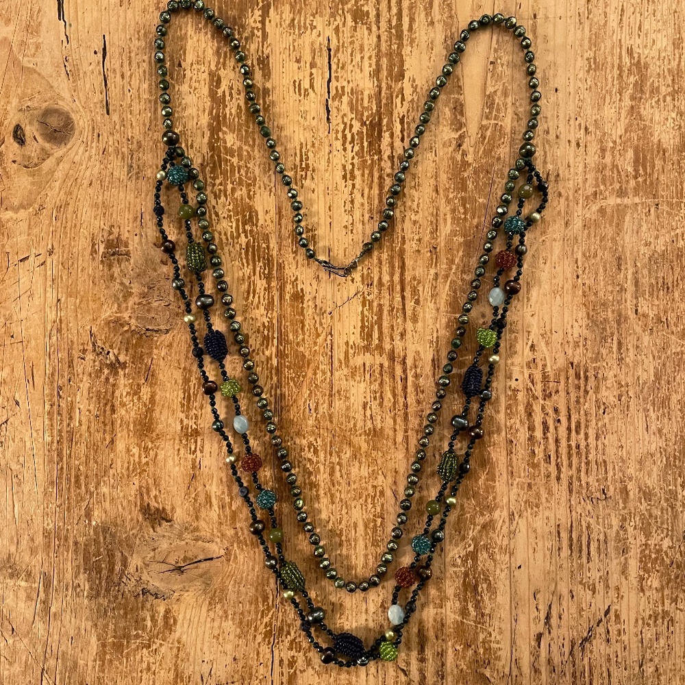 Beaded Necklace and Bracelet Set